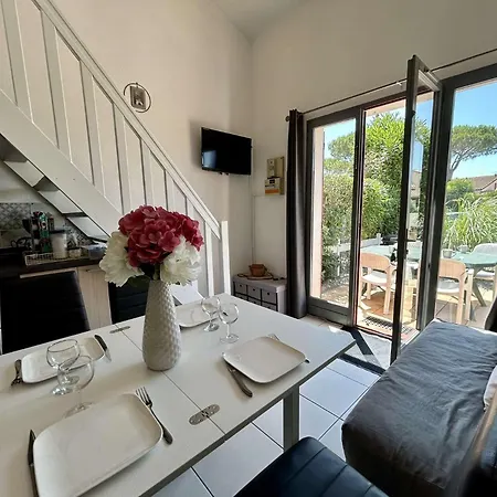 Vila Jolie Maison Situee Dans Un Quartier Calme Cyprien Sc010-013 *
